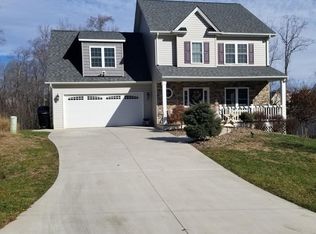 12 Benchmark Dr, Evington, VA 24550