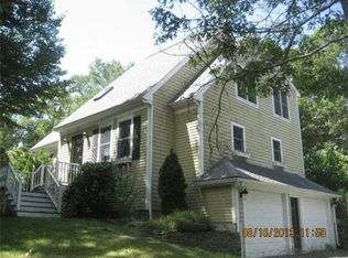 29 Pickerel Way, Forestdale, MA 02644