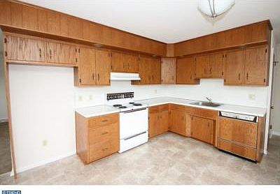 5th image of 907 New Jersey Ave