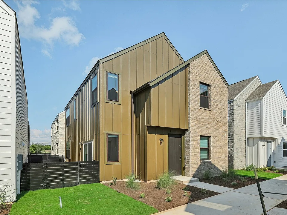 Casitas at Plum Creek