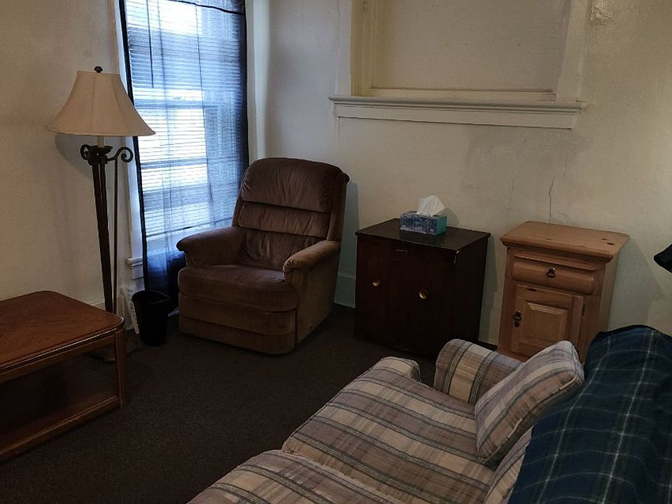 1st image of 222 S 8th St #3