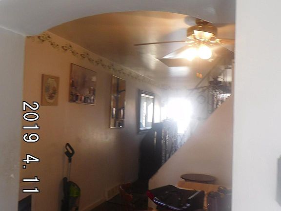 2nd image of 2566 E Auburn St