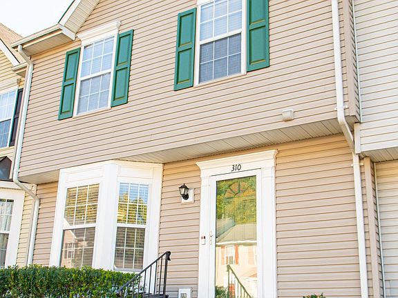 2nd image of 310 Kings Crest Dr