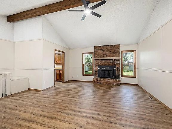 5th image of 3219 S Elmira Ave