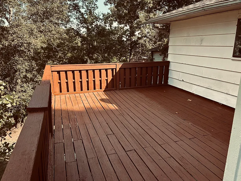 Round Hill Rd — Photo 15