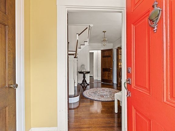 4th image of 138 Nichols St