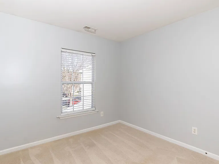 4254 Vienna Crest Dr — Photo 17