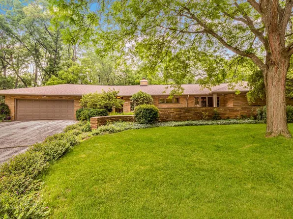 830 Shadow Lawn DRIVE, Elm Grove, WI 53122