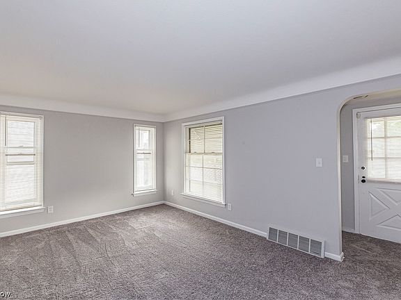 3rd image of 8207 Garfield Blvd
