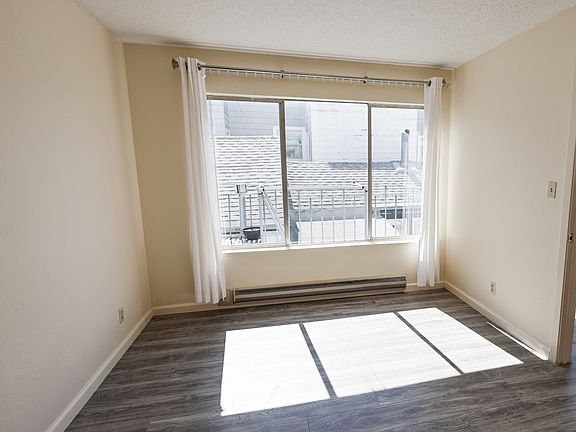 3rd image of 3830 24th St #5