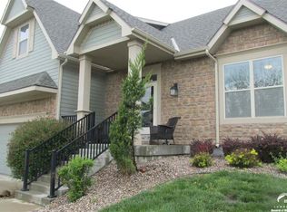 2105 Cove Ct, Lawrence, KS 66049