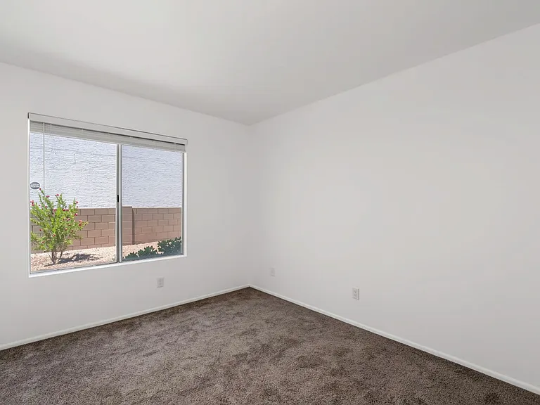 1336 N 85th Pl — Photo 12