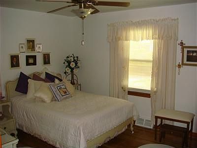 5th image of 6438 Fernhurst Ave