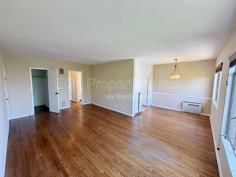 1168 N Curson Ave #12 — Photo 4