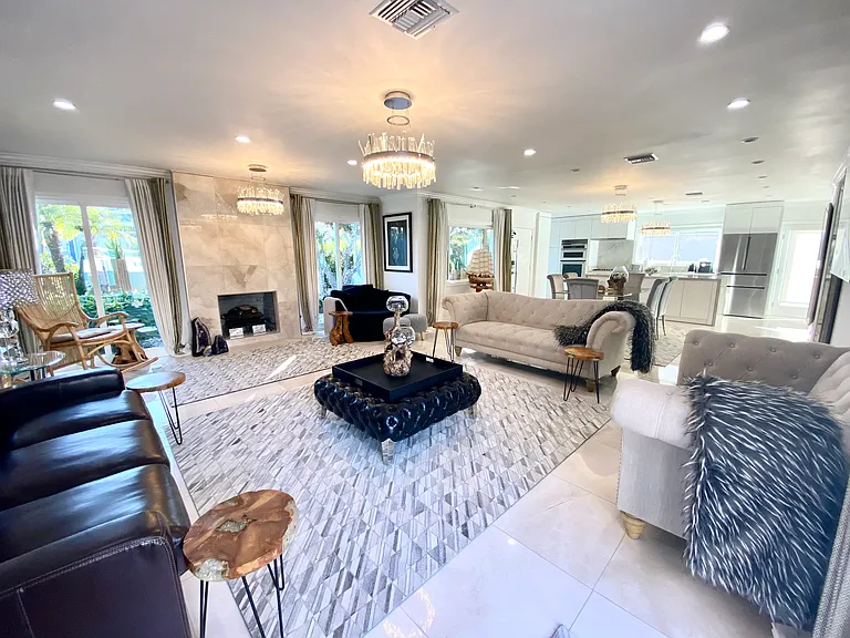 2101 Pullman Ln — Photo 26