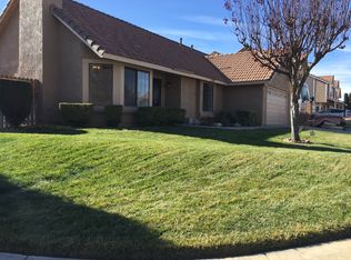 1520 E Avenue R12, Palmdale, CA 93550