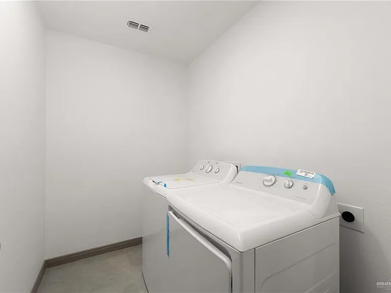 1304 E Iris Ave #1 — Photo 9