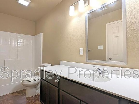 5th image of 1012B Kerr Ct