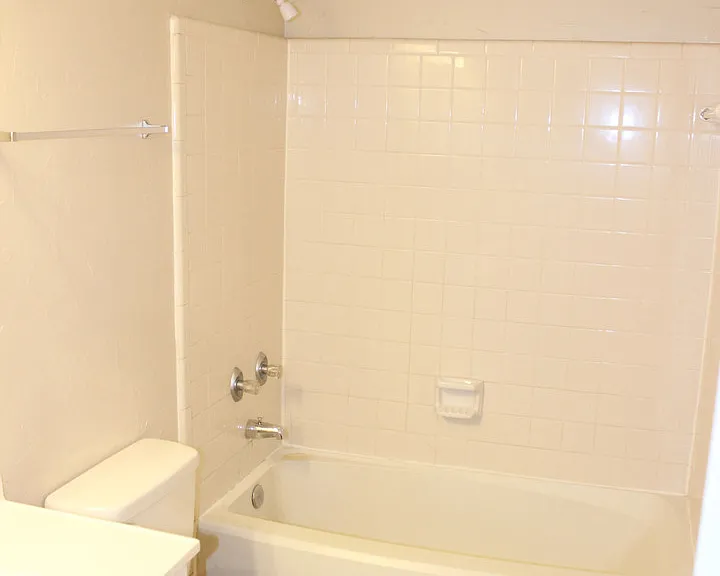 1550 Blountstown St — Photo 7