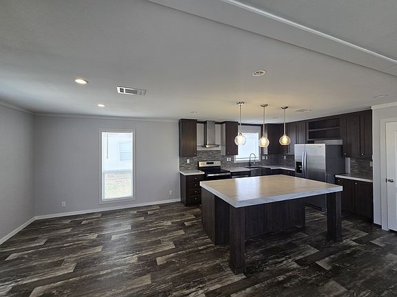 5th image of 387 Mill Run Ave #43