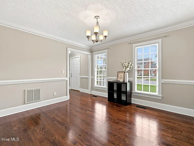 1707 Paramore Dr — Photo 11