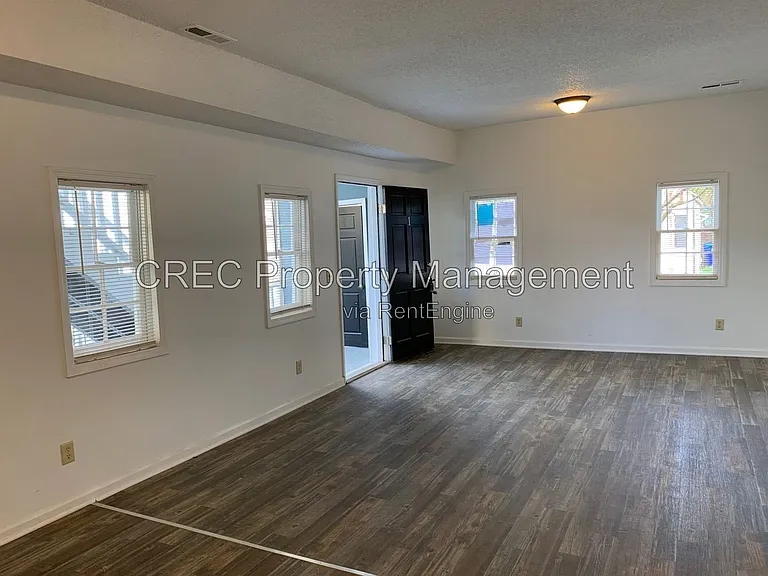 43 Kennedy St #A — Photo 8