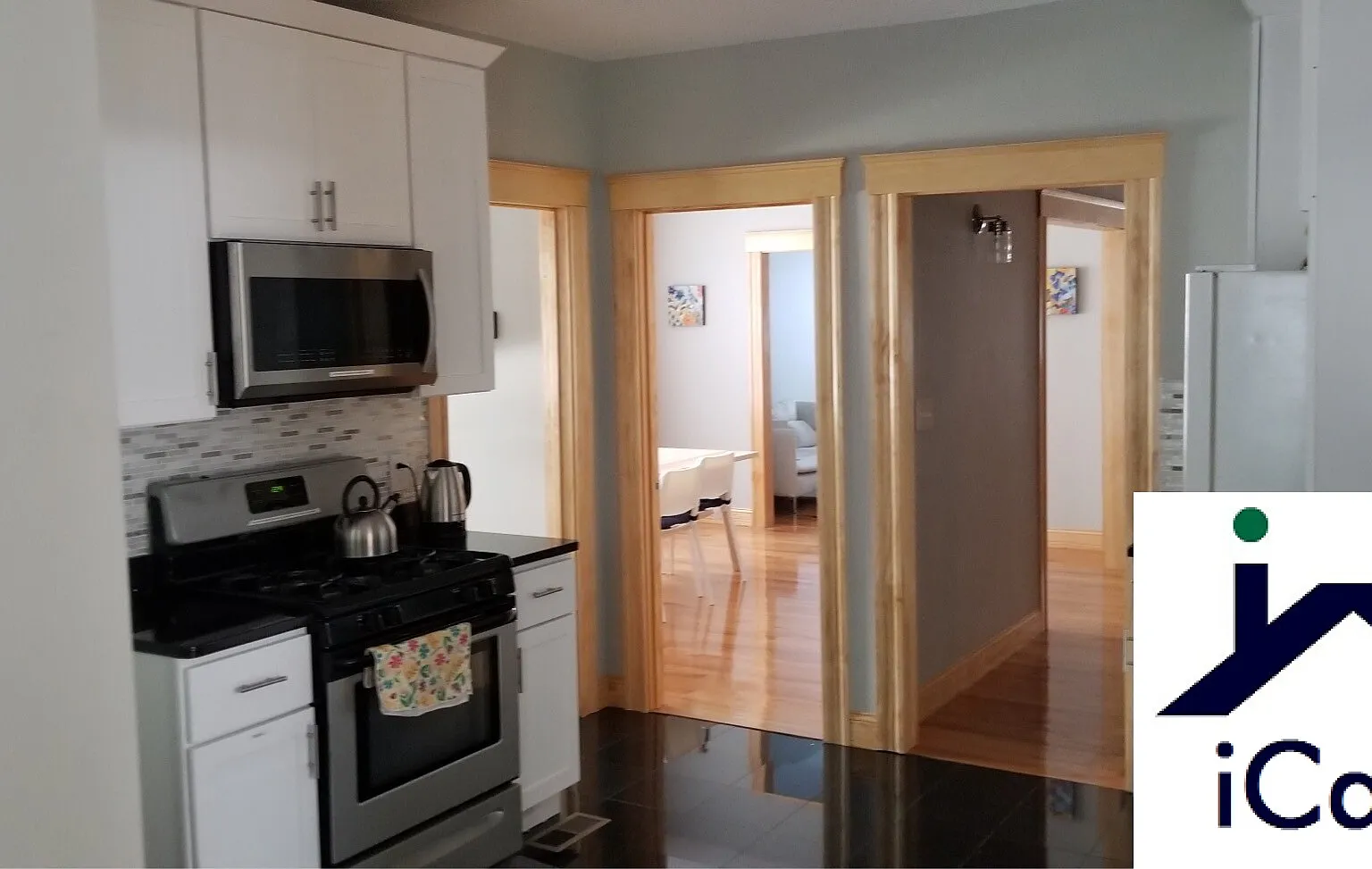 8 bed, 4.0 bath, 2950 sqft, $6,800 — Photo 2