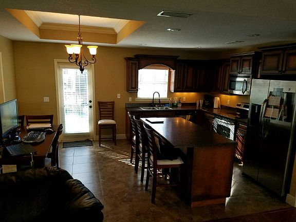 3rd image of 198 SW Hydraulic Way