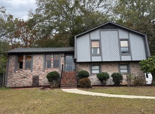 409 Crosscreek Cir, Pelham, AL 35124
