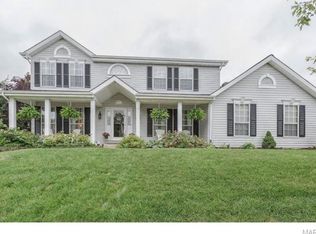 226 Arbor Crest Dr, Ballwin, MO 63021