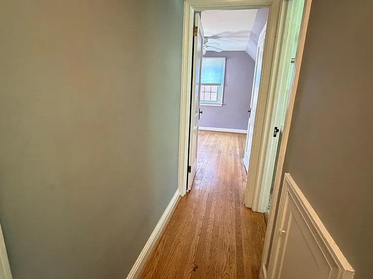 35 Moreland Rd — Photo 20