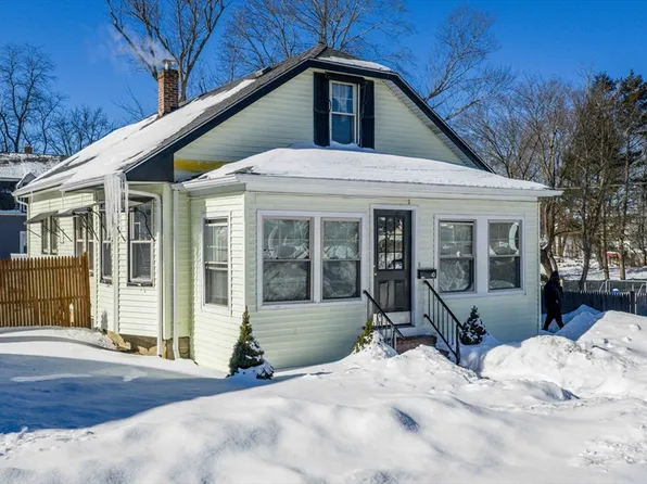 10 Jefferson Ave, Taunton, MA 02780