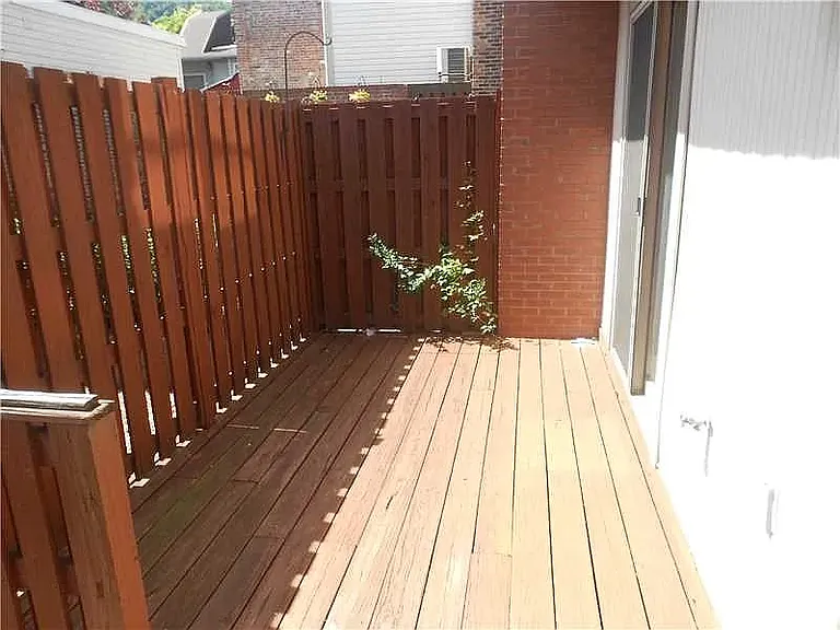 1026 Bingham St — Photo 9