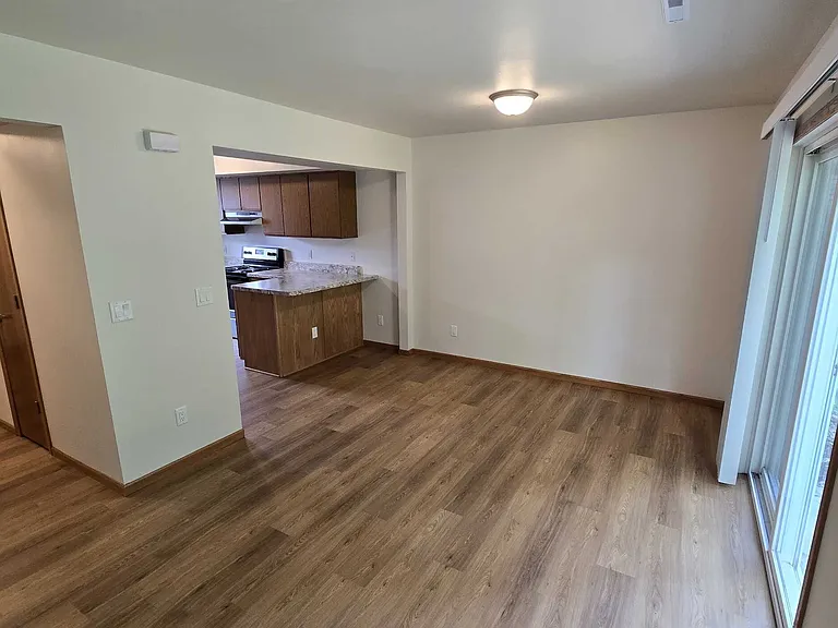 230 Thomson Ln #3 — Photo 8