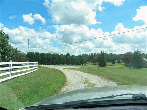 2nd image of 114 Three Star Ln