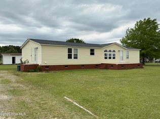 1071 Red Hill Rd, Mount Olive, NC 28365