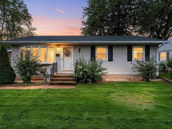 111 N Meadow St, Oshkosh, WI 54902