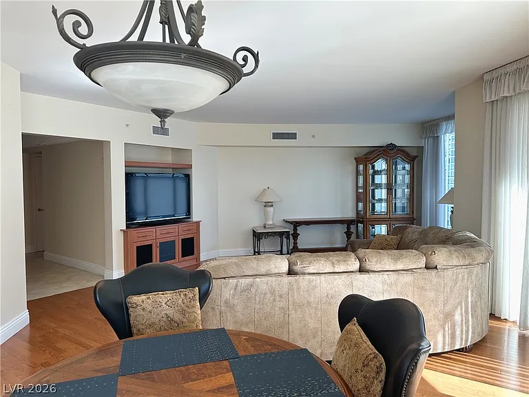 2747 Paradise Rd #1706 — Photo 4