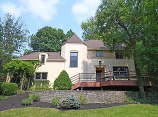 818 Dunore Rd, Cincinnati, OH 45220