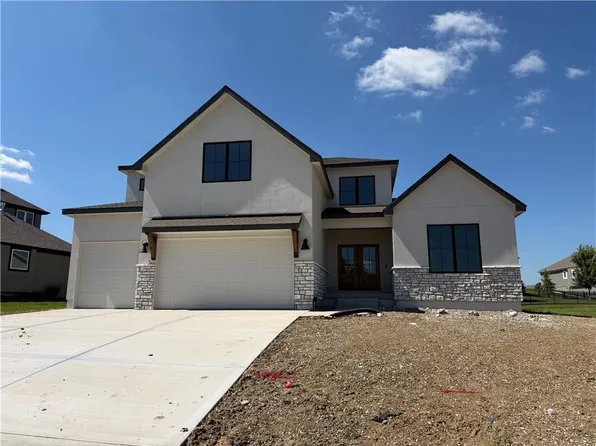 3014 NE 102nd St, Kansas City, MO 64155