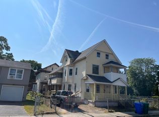 162 Walnut St APT 1, Springfield, MA 01105