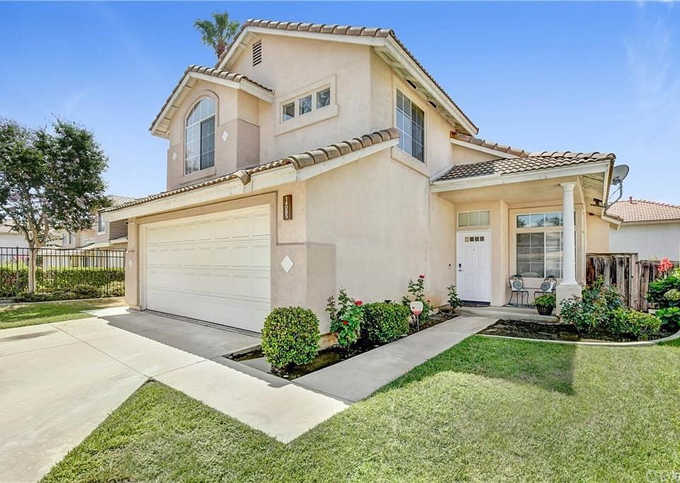 1st image of 14085 Catalina Ct