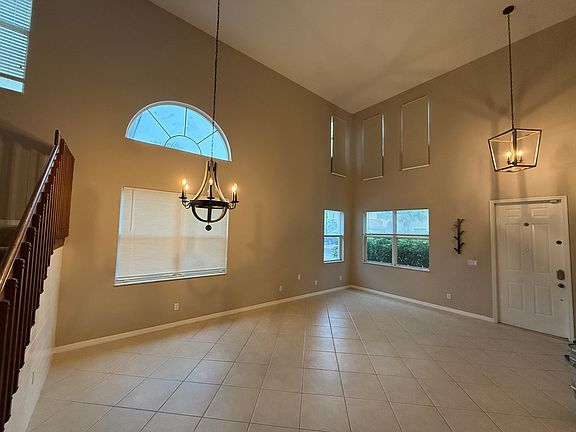 4th image of 9248 Scarlette Oak Ave