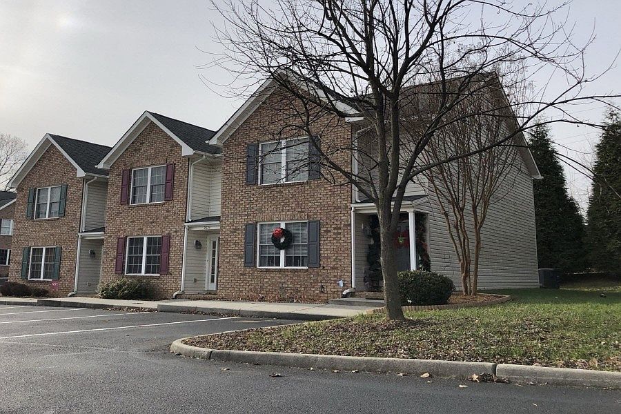 1st image of 2623 Belle Ave NE