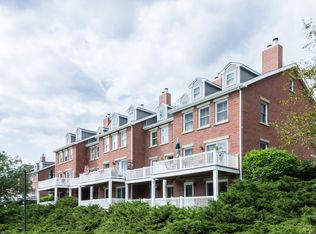 14 Breakwater Cv, Chelsea, MA 02150