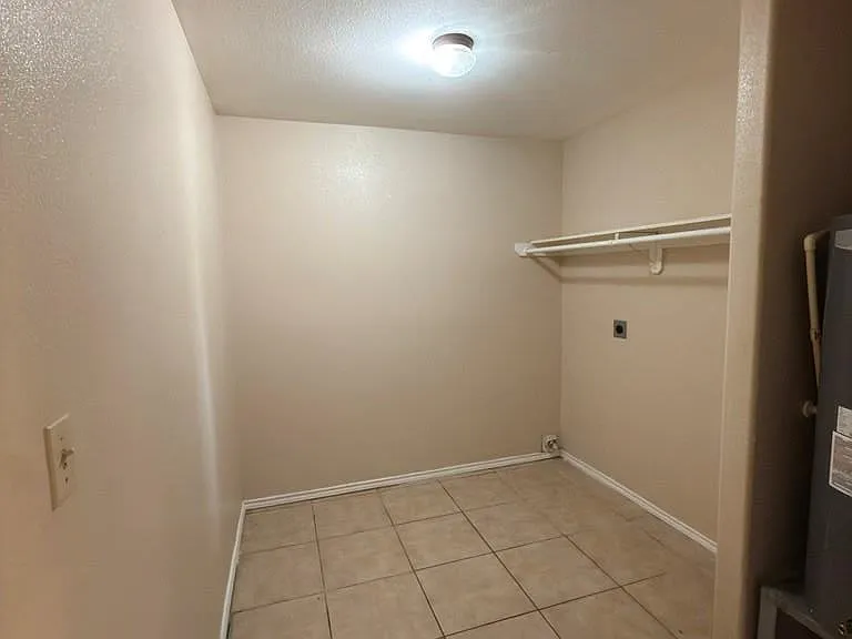 1372 Guadalupe Cir — Photo 16