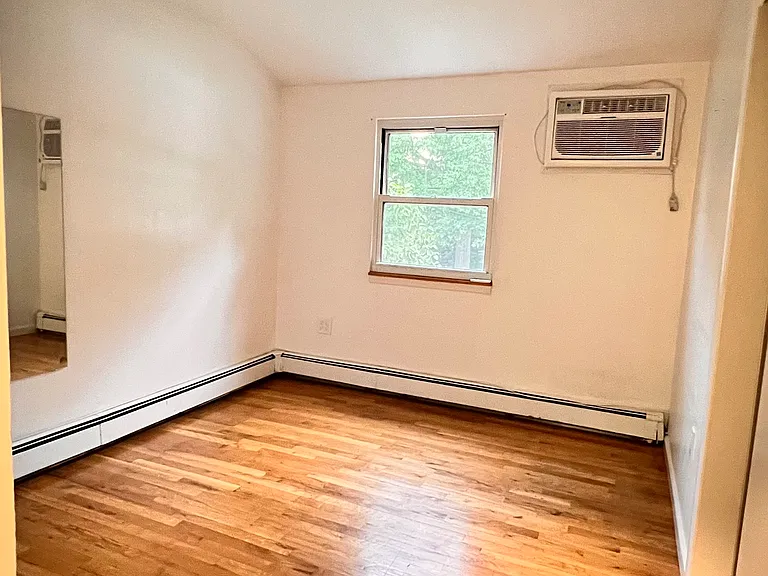 445 Oak Ave #2 — Photo 9