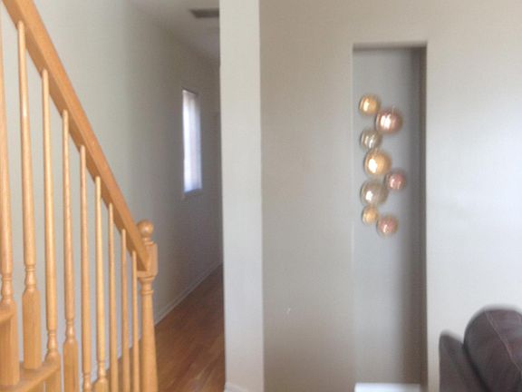 3rd image of 1227 N Bosworth Ave #2