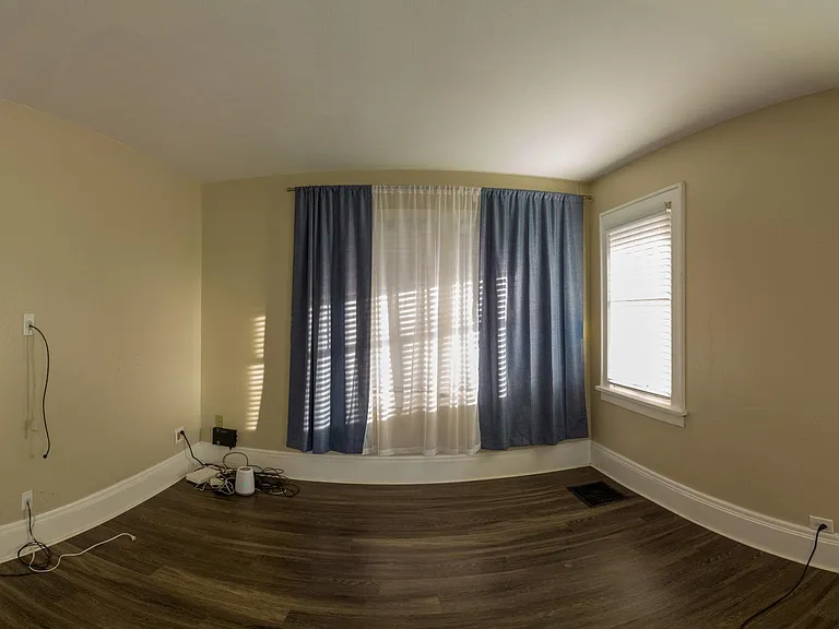 3458 N Steele St — Photo 12