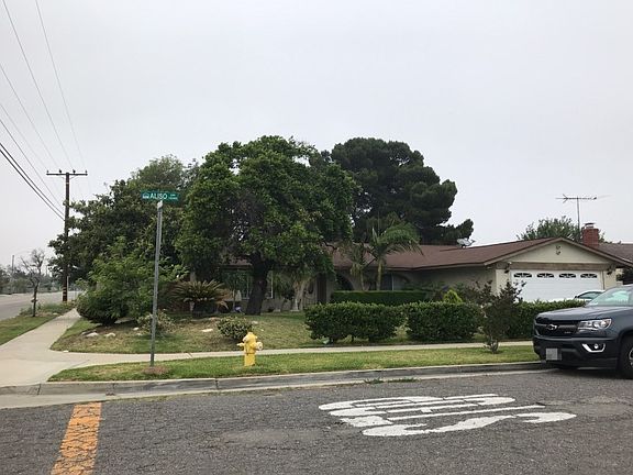 3rd image of 16300 Aliso Dr